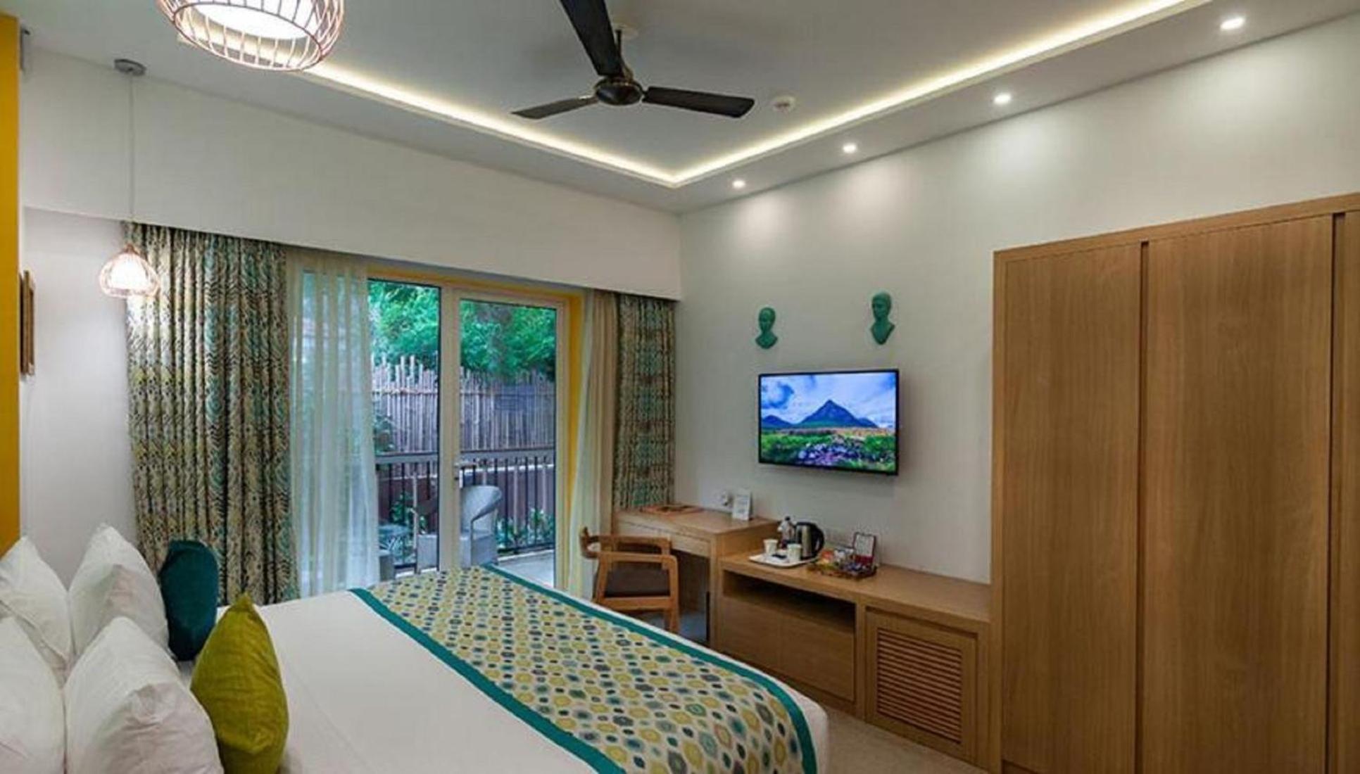 Hotel Linda Suites Near International Airport By La Casa New Delhi Exterior photo